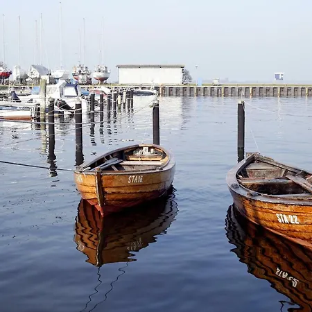 펜션 Gutshaus Landwert Hof *