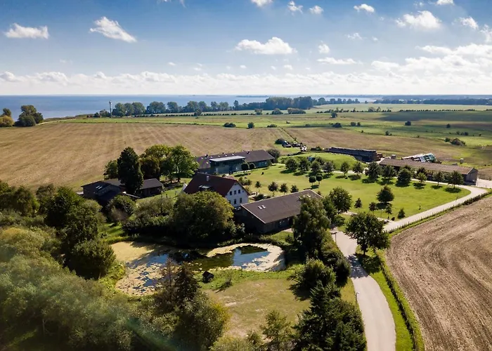بيت للعطل Gutshaus Landwert Hof Stahlbrode
