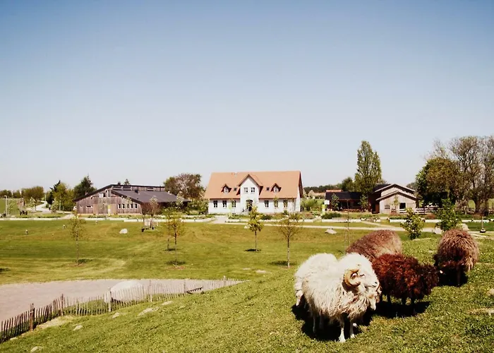 Gutshaus Landwert Hof بيت للعطل